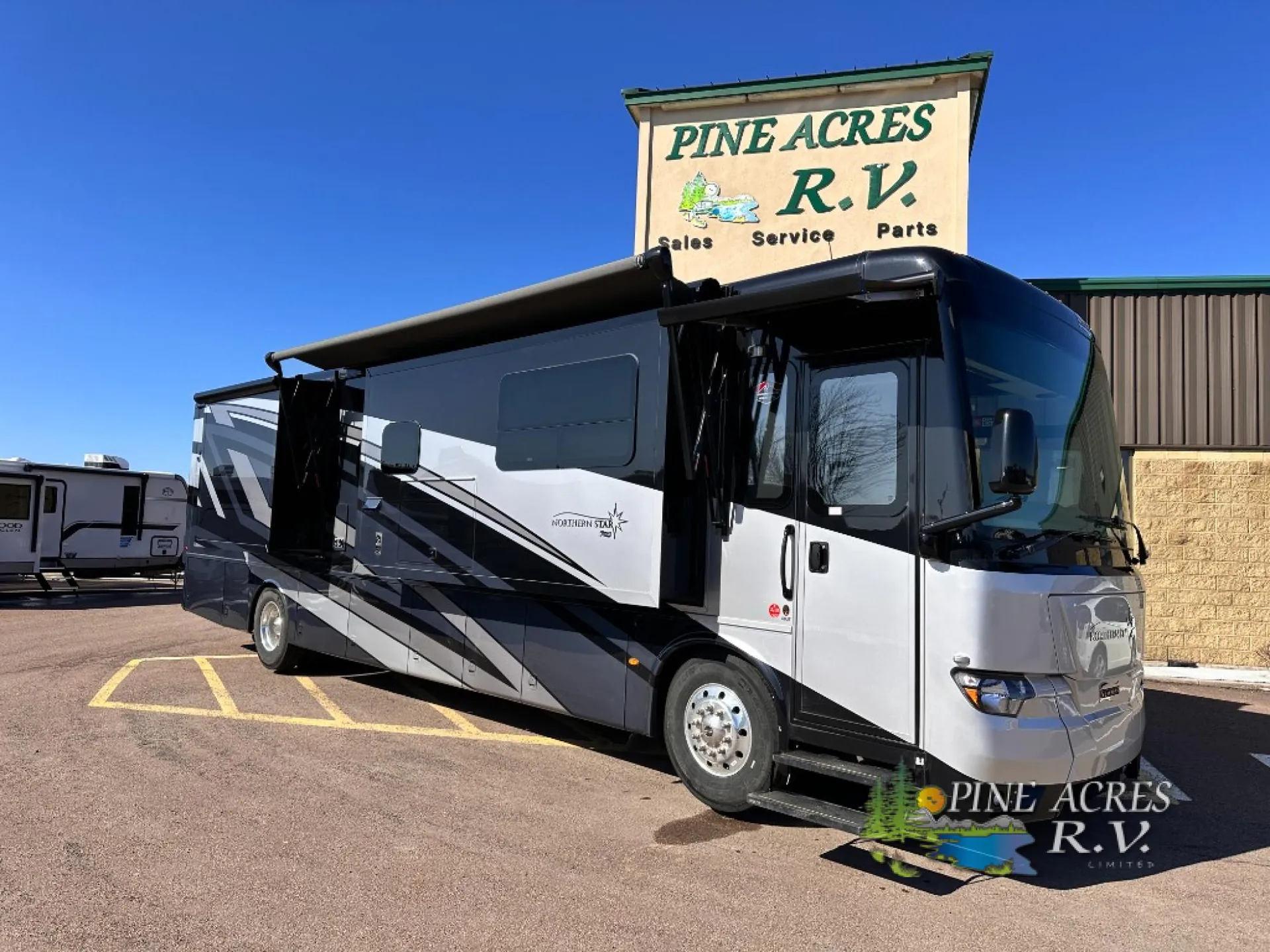 2026 Newmar Northern Star 4037 - Photo 4