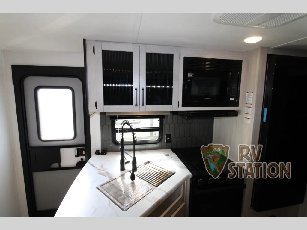 2027 Forest River Puma 32BHQS, Photos photo 28