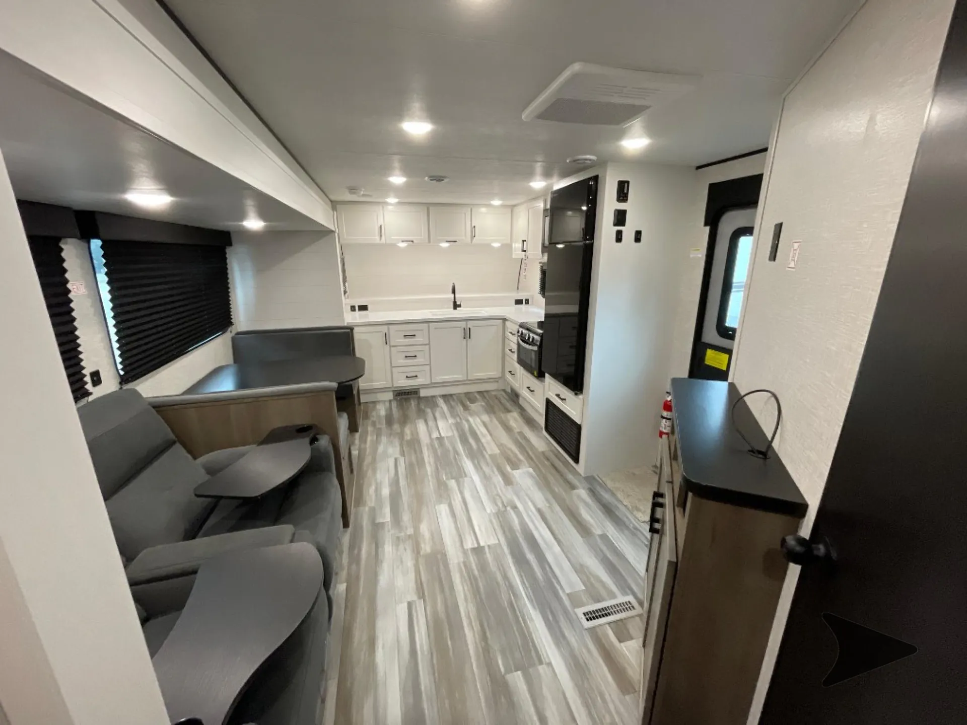 2025 Jayco Jay Flight SLX 280FKS - Photo 4