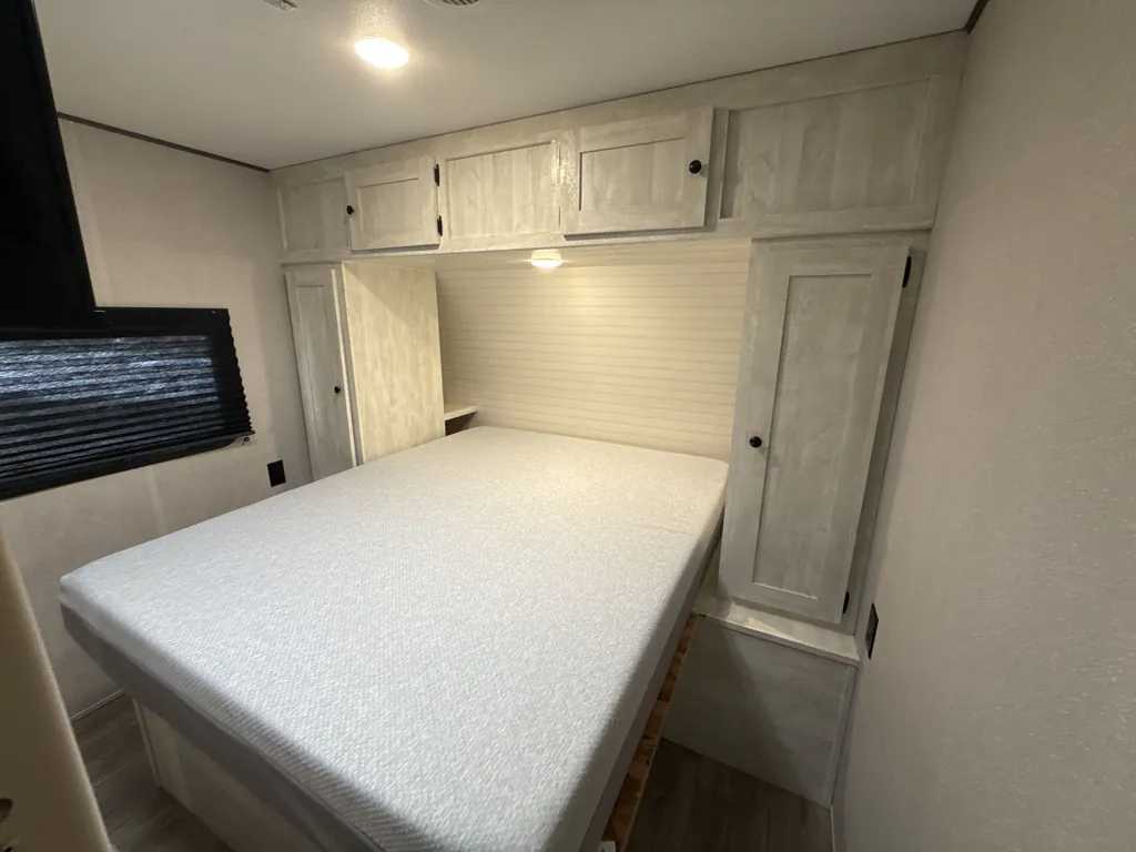 2024 Shasta I-5 530QB, Photos photo 20