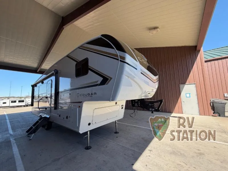 2026 Keystone RV Cougar Half-Ton 26RES - Photo 2