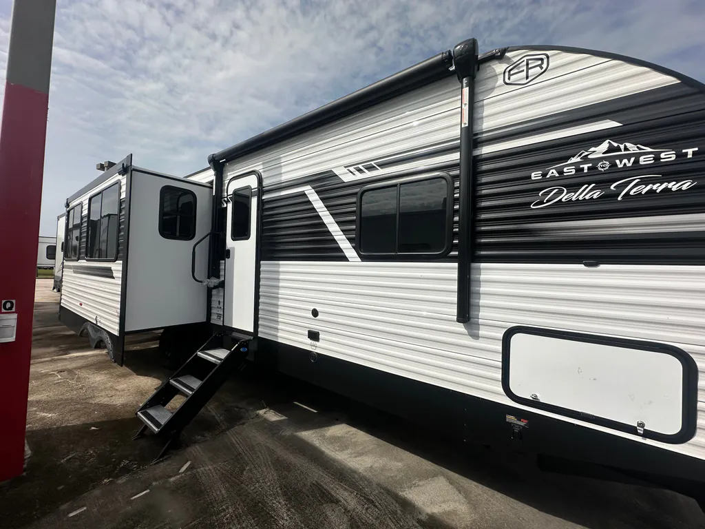 2026 East to West Della Terra 272RL, Photos photo 8