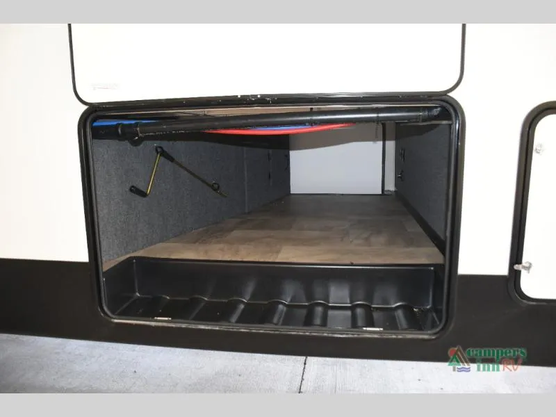 2027 Coachmen Chaparral 336TSIK - Photo 4