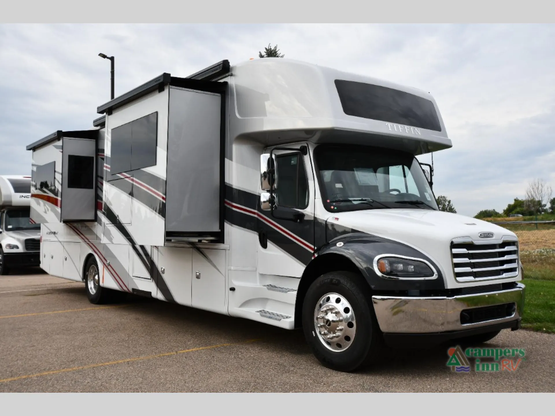 2027 Tiffin Allegro Bay 38 BB dealer photo 1 from Campers Inn RV