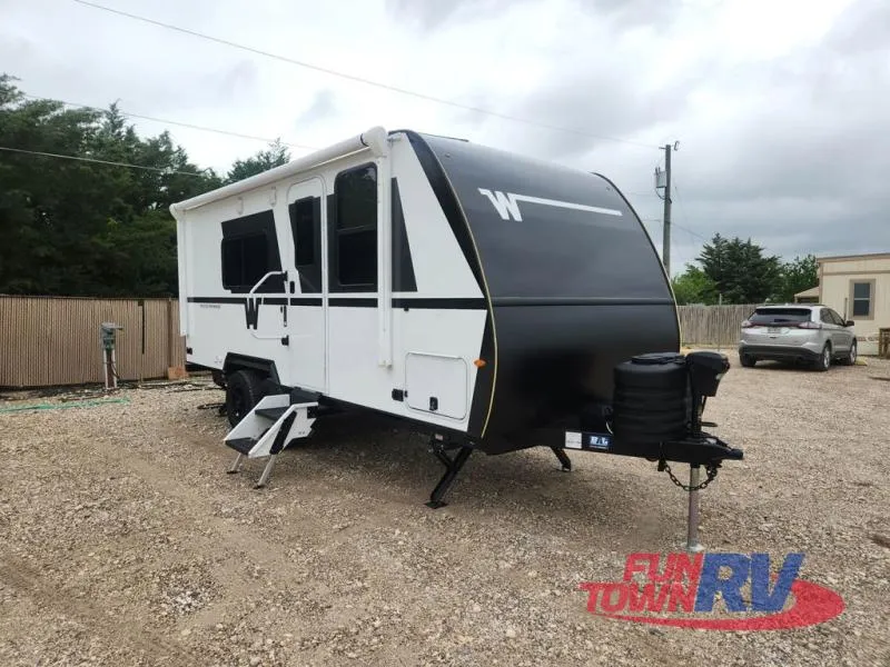 2026 Winnebago Micro Minnie 2000FRB - Photo 2