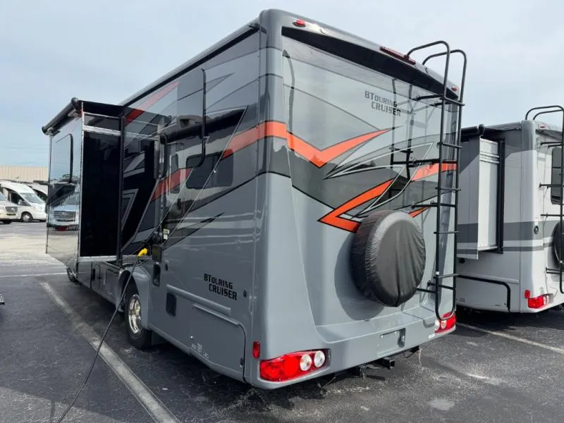 2026 Gulf Stream BT Cruiser 5240 - Photo 4