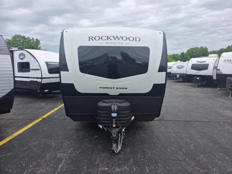 2027 Forest River Rockwood Mini Lite 2109S - Photo 3