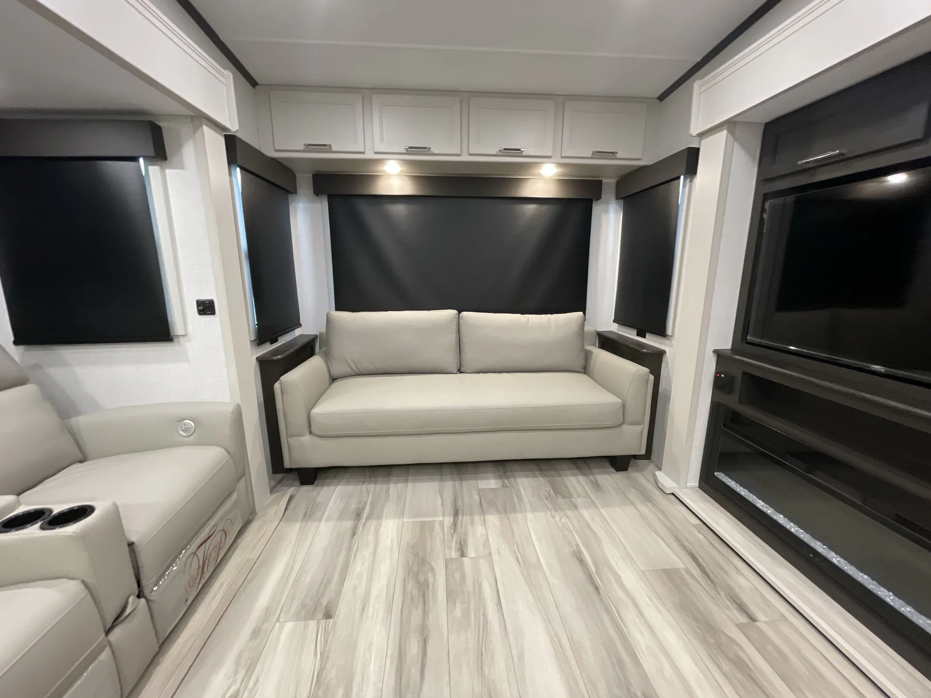 2026 Keystone Arcadia Super Lite 292SLRL — living area main