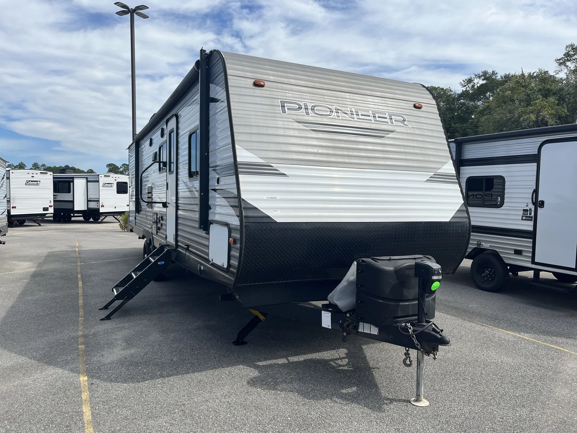 2021 Heartland Pioneer BH305 - Photo 2