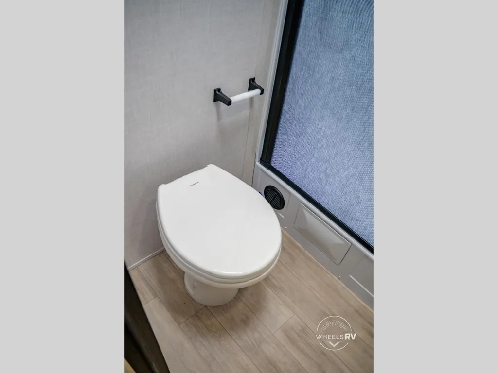 2027 Forest River Vibe 3400BH, Photos photo 31