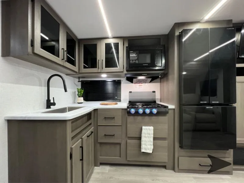 2026 Grand Design Transcend 305BHT - Photo 4