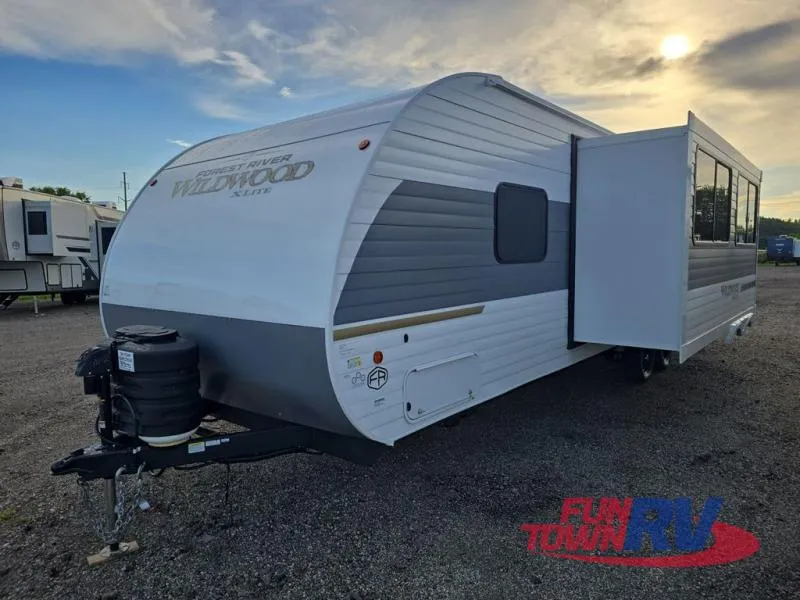 2027 Forest River RV Wildwood X-Lite 273QBXL - Photo 4
