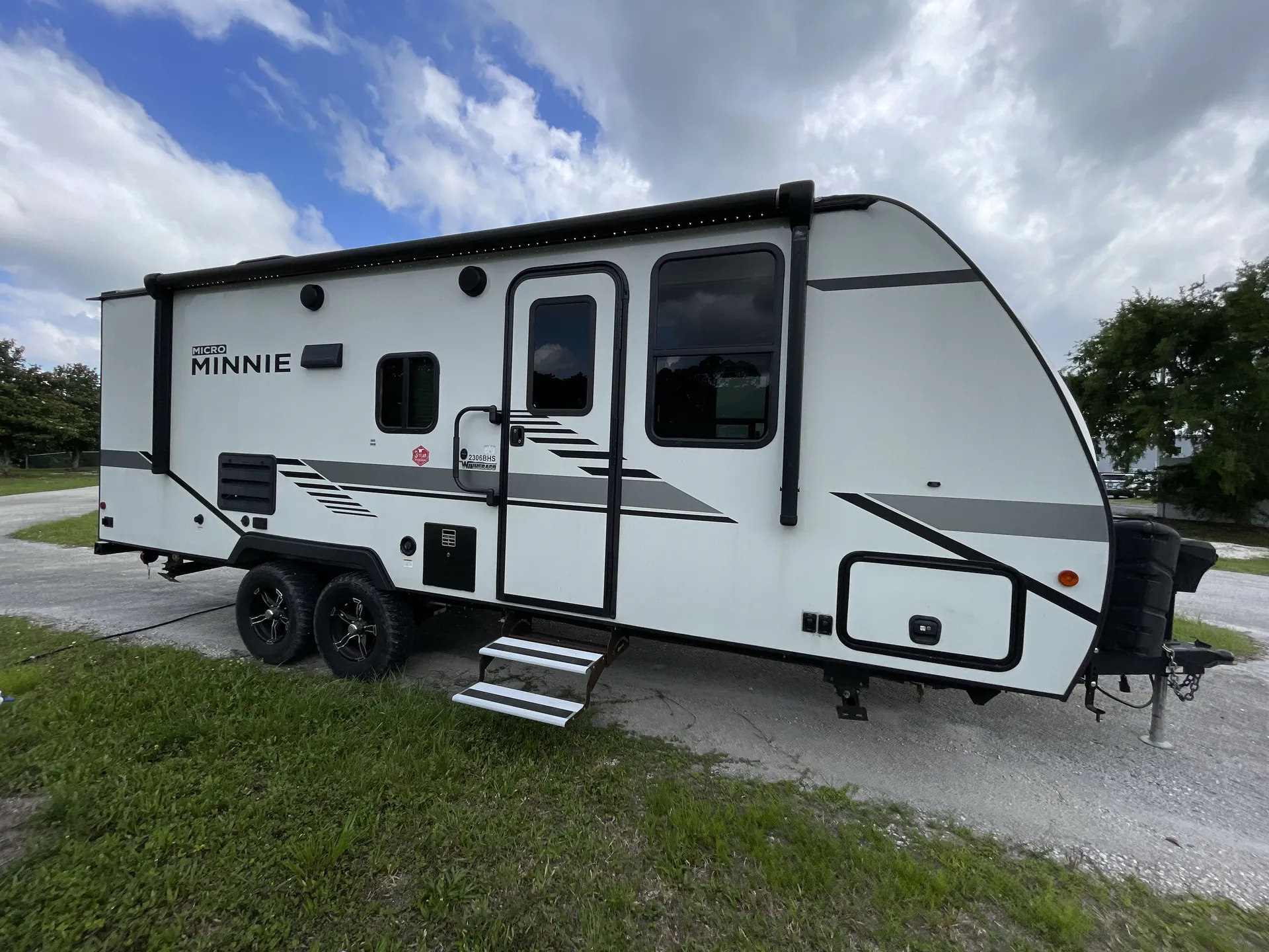 2021 Winnebago Micro Minnie 2306BHS - Photo 2