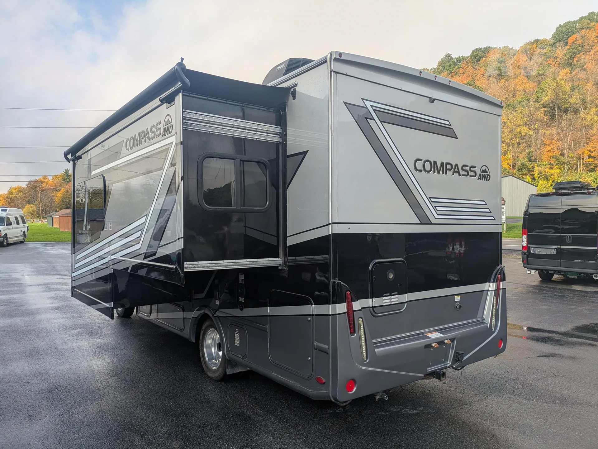 2022 Thor Motor Coach Compass AWD 23TW - Photo 4