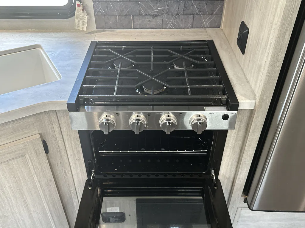 2024 Coachmen Catalina Legacy Edition 243RBS, Photos photo 12