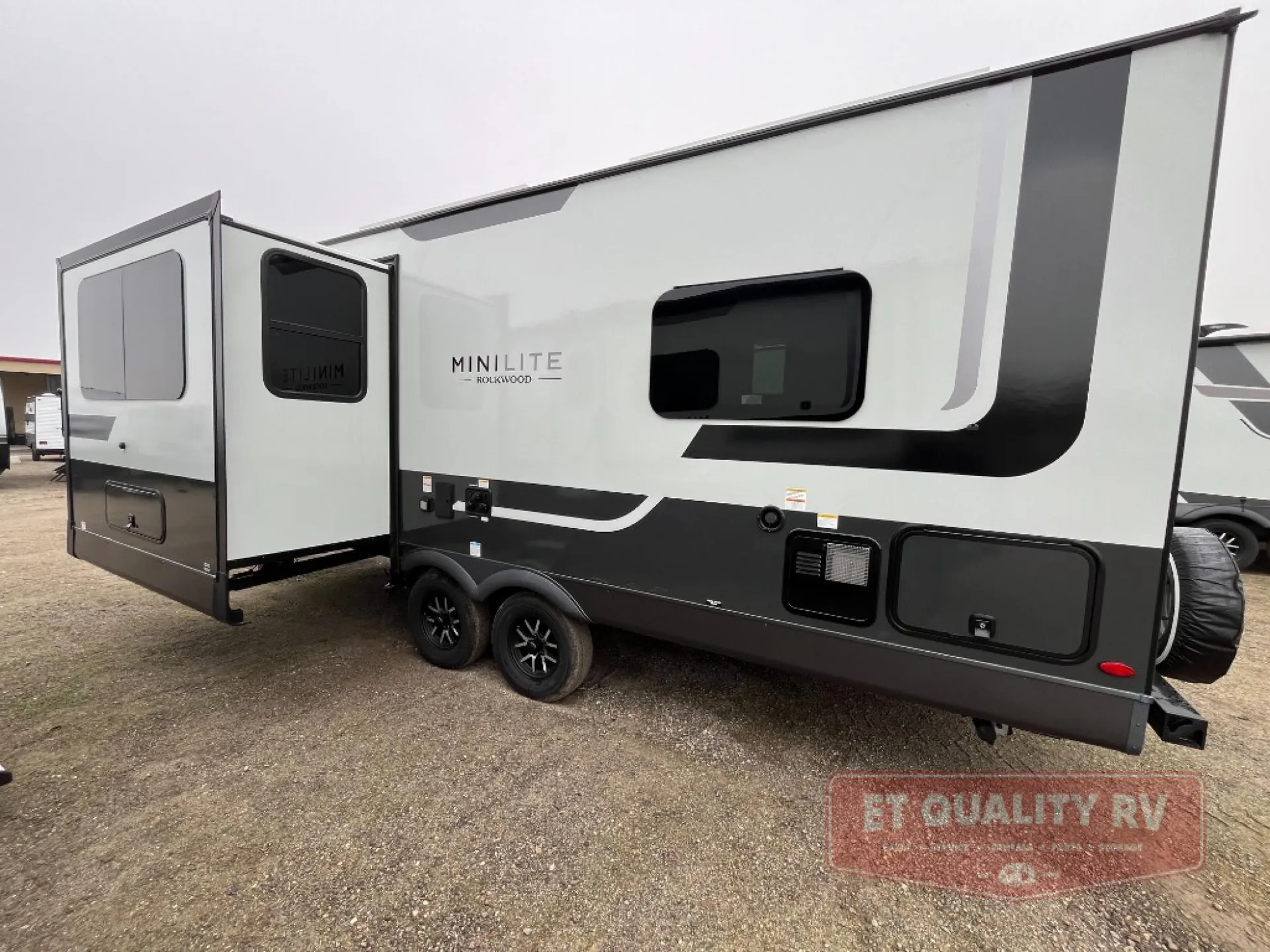 2026 Forest River Rockwood Mini Lite 2506FK — Photo 5