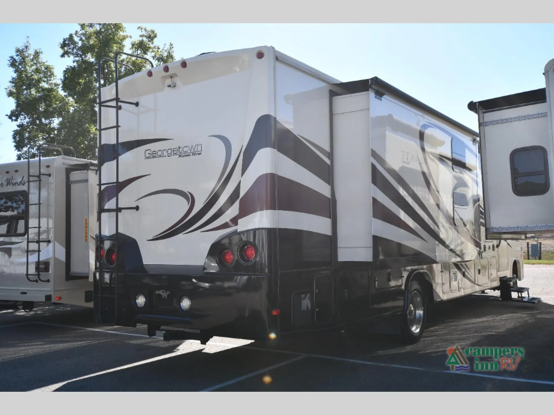 2015 Forest River Georgetown 364TS - Photo 4