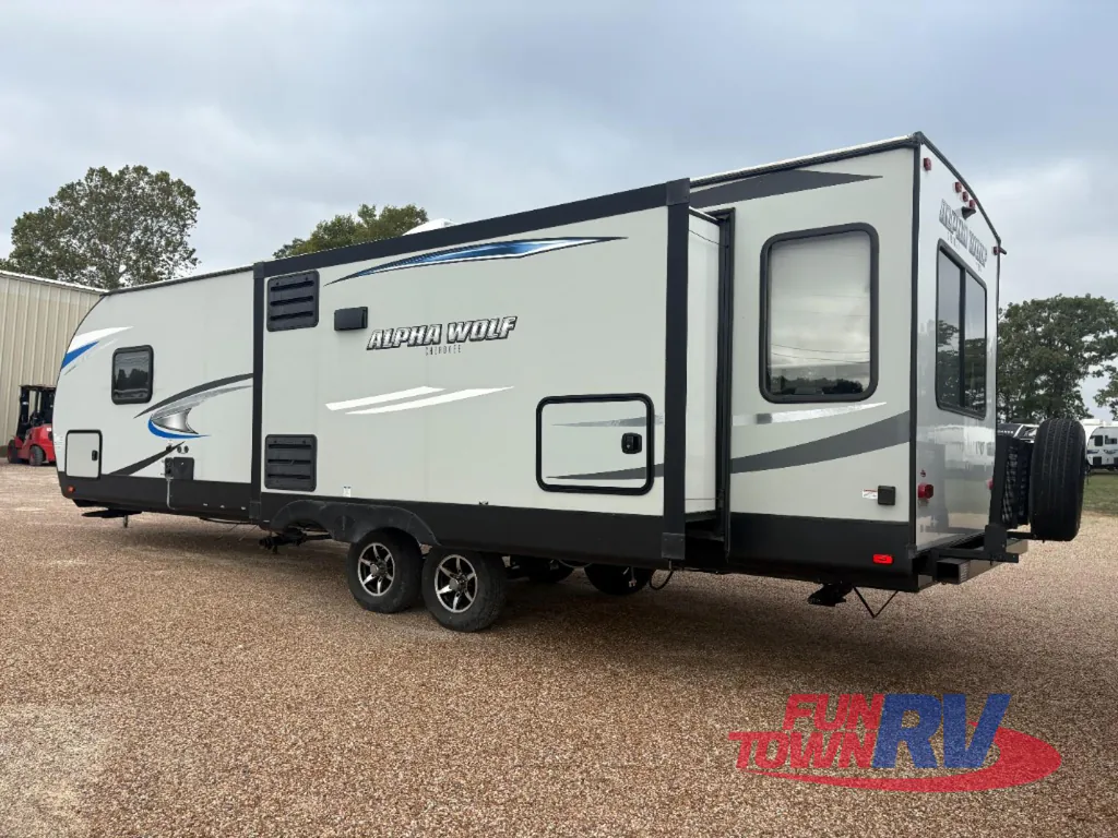 2020 Forest River Cherokee Alpha Wolf 26RL-L, Photos photo 5