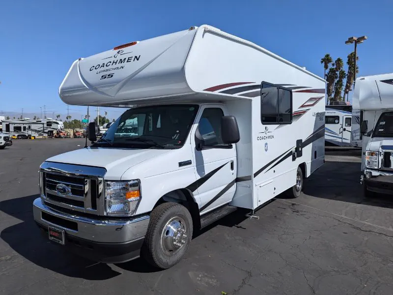 2025 Coachmen Leprechaun 210QSS - Photo 4