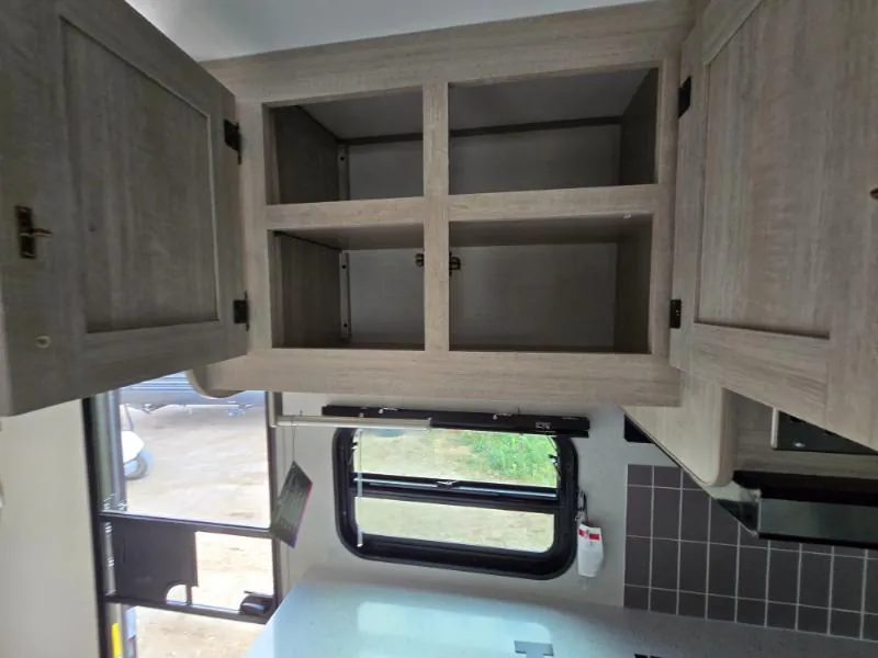 2026 Coachmen Catalina Legacy Edition 273DBHCK, Photos photo 18