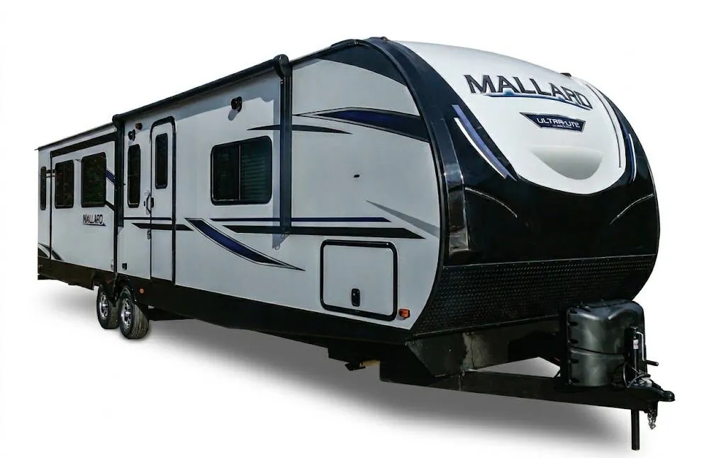 Heartland Mallard M335 exterior