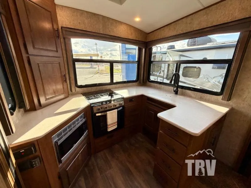 2023 Outdoors RV Glacier Peak Titanium Series 27KVS - Photo 4
