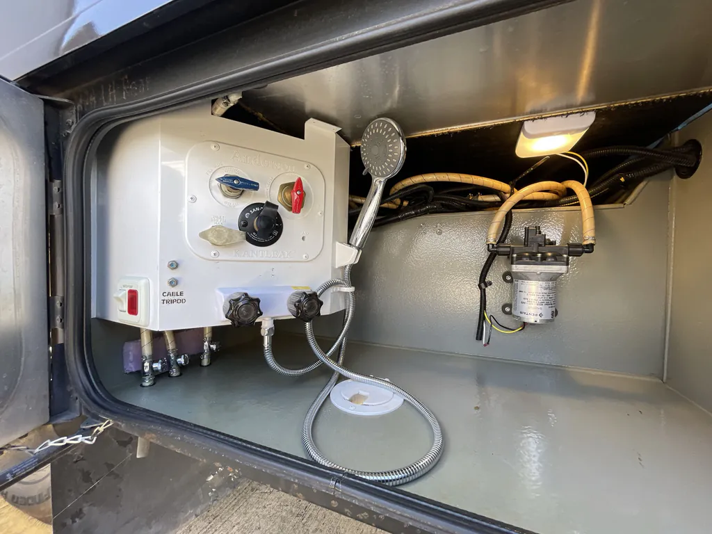 2019 Tiffin Wayfarer 24 TW, Photos photo 46