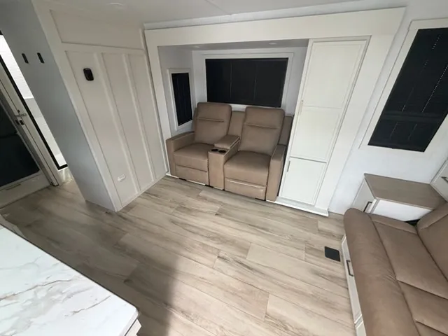 2026 Brinkley Model I 20X, Photos photo 6