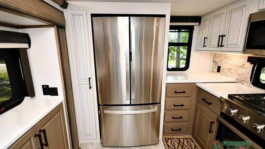 2024 Keystone Montana 3901RK, Photos photo 15
