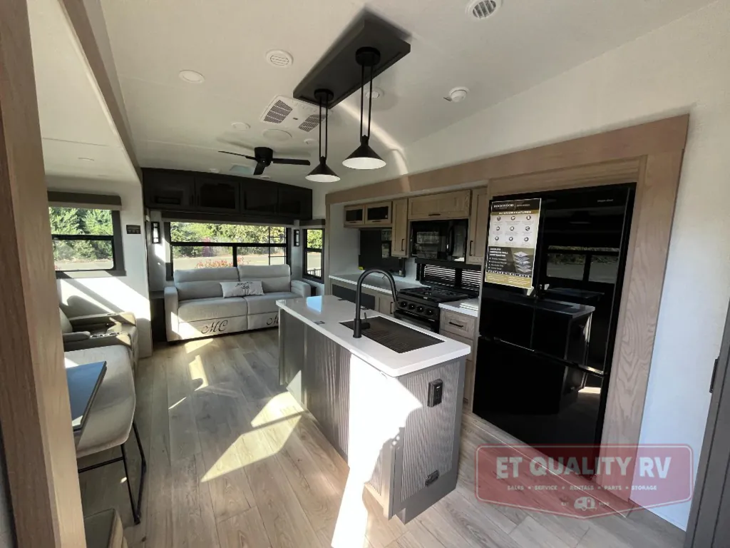 2026 Forest River Rockwood Signature R361RLS, Photos photo 11
