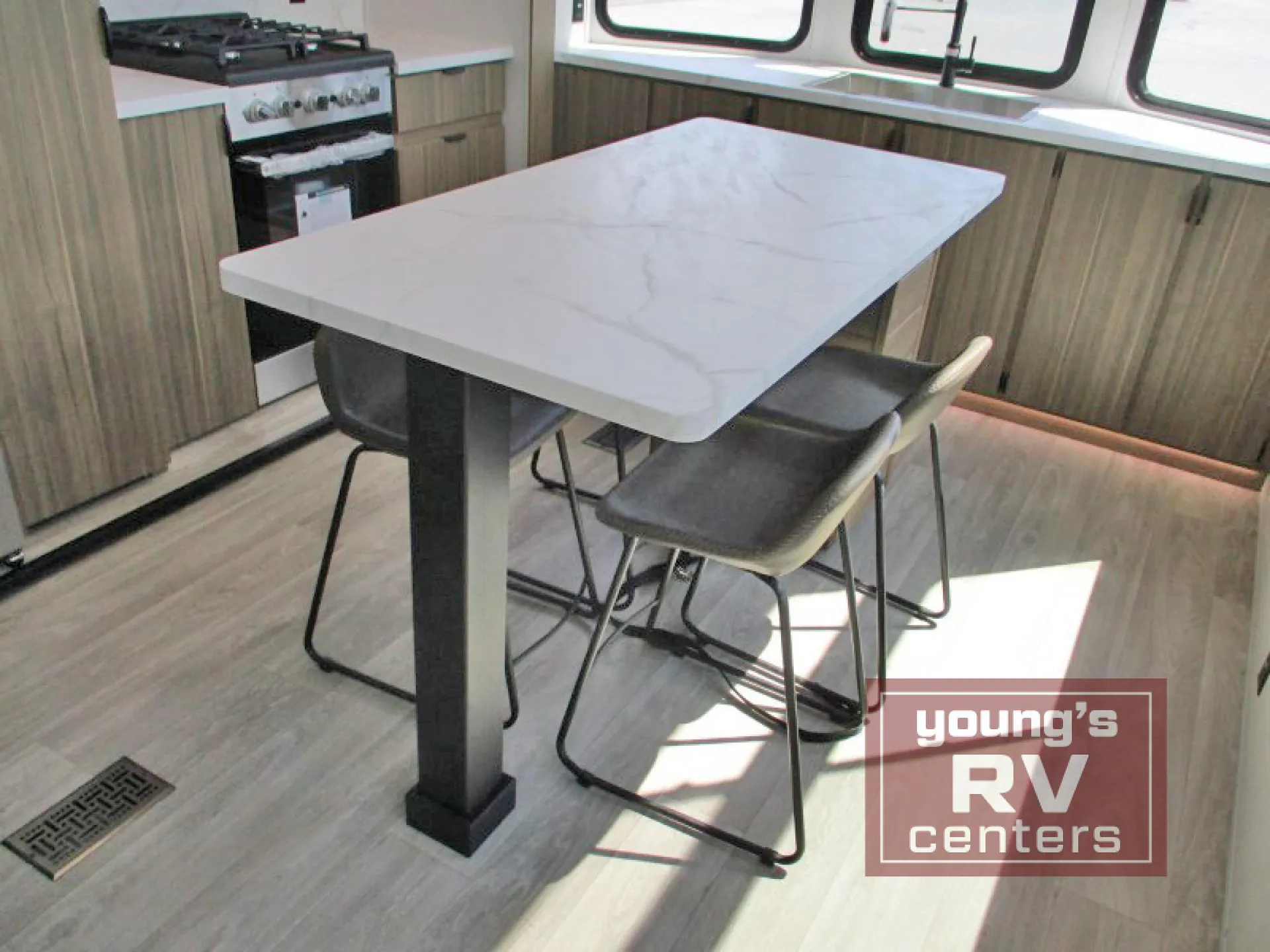 2027 Forest River Salem Grand Villa 40FKP - Photo 4