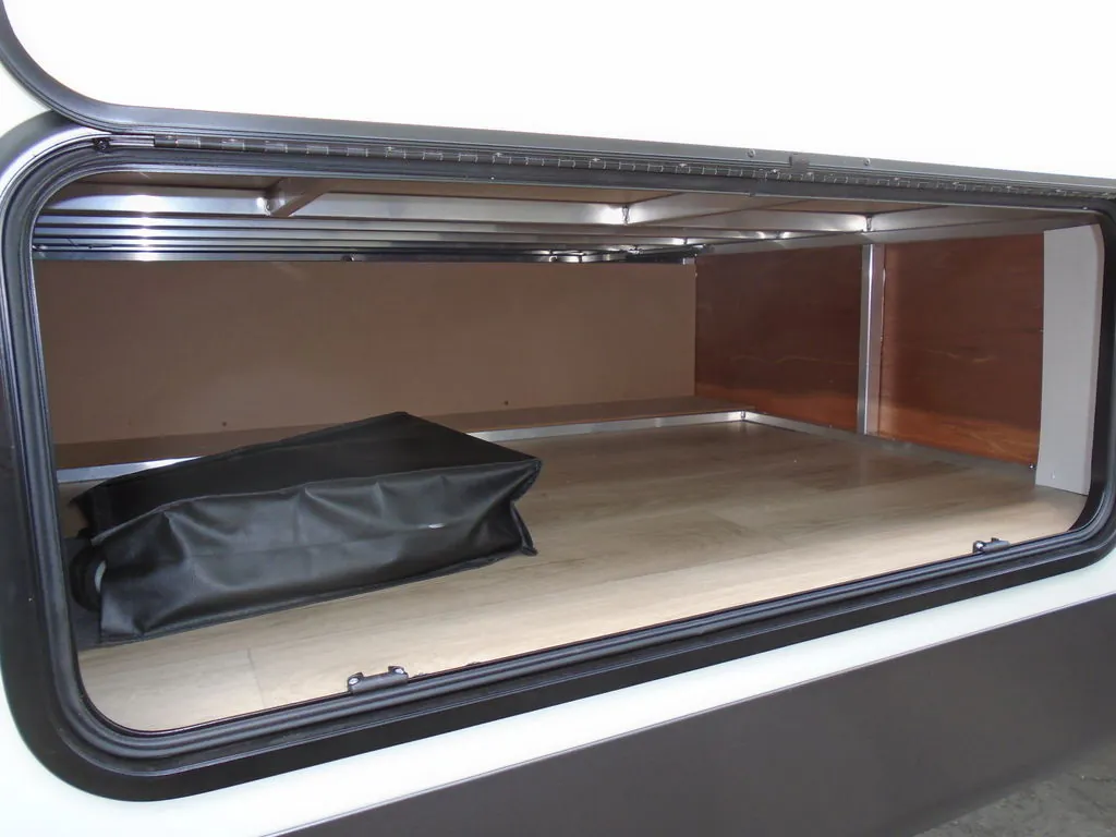2027 Forest River Rockwood Ultra Lite 2711RK — Photo 7