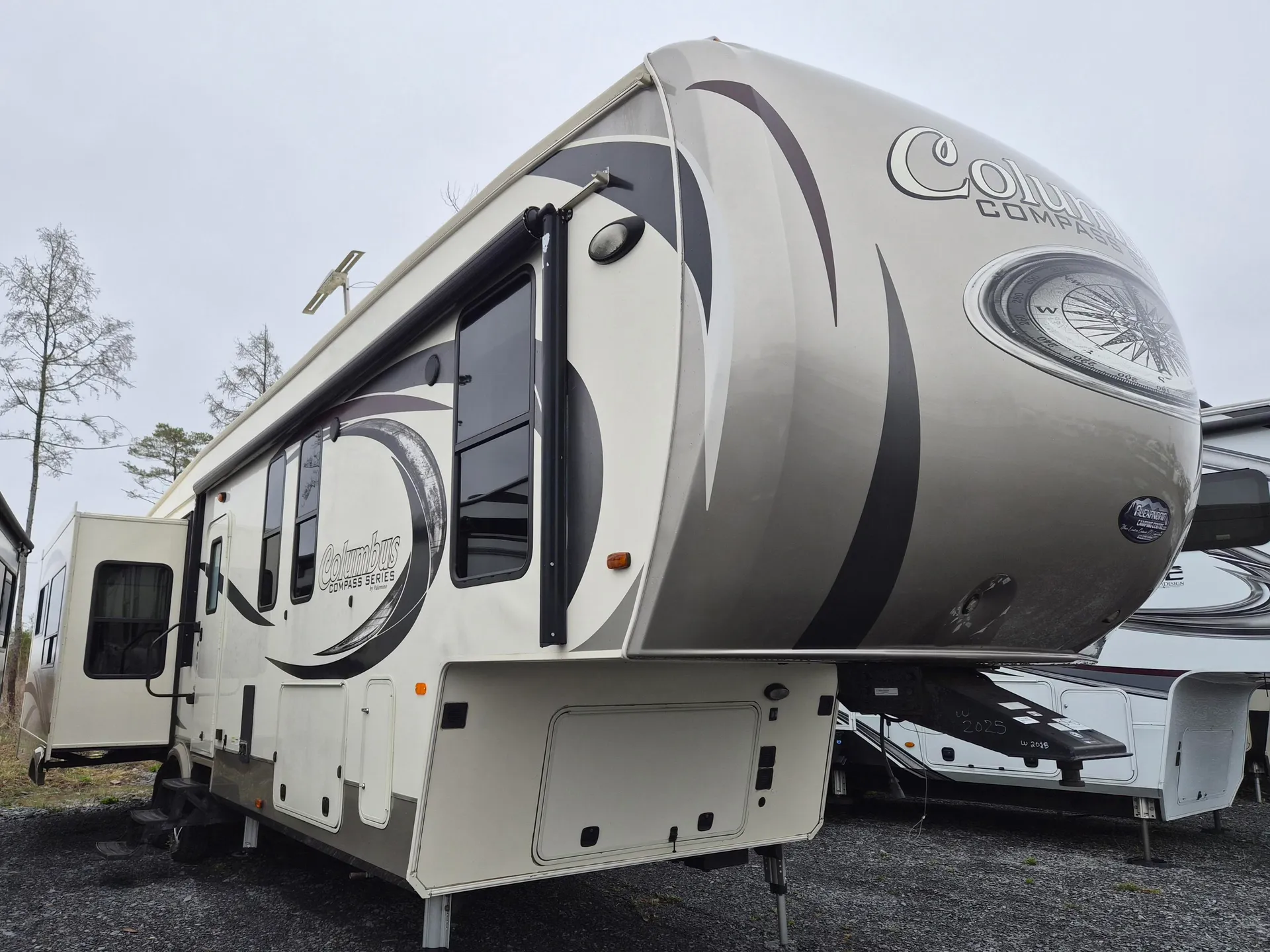 2017 Palomino Columbus Compass 377MBC - Main photo