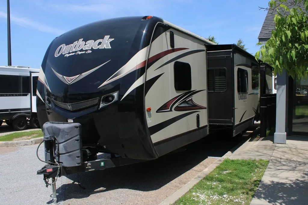 2016 Keystone Outback 324CG - Photo 3