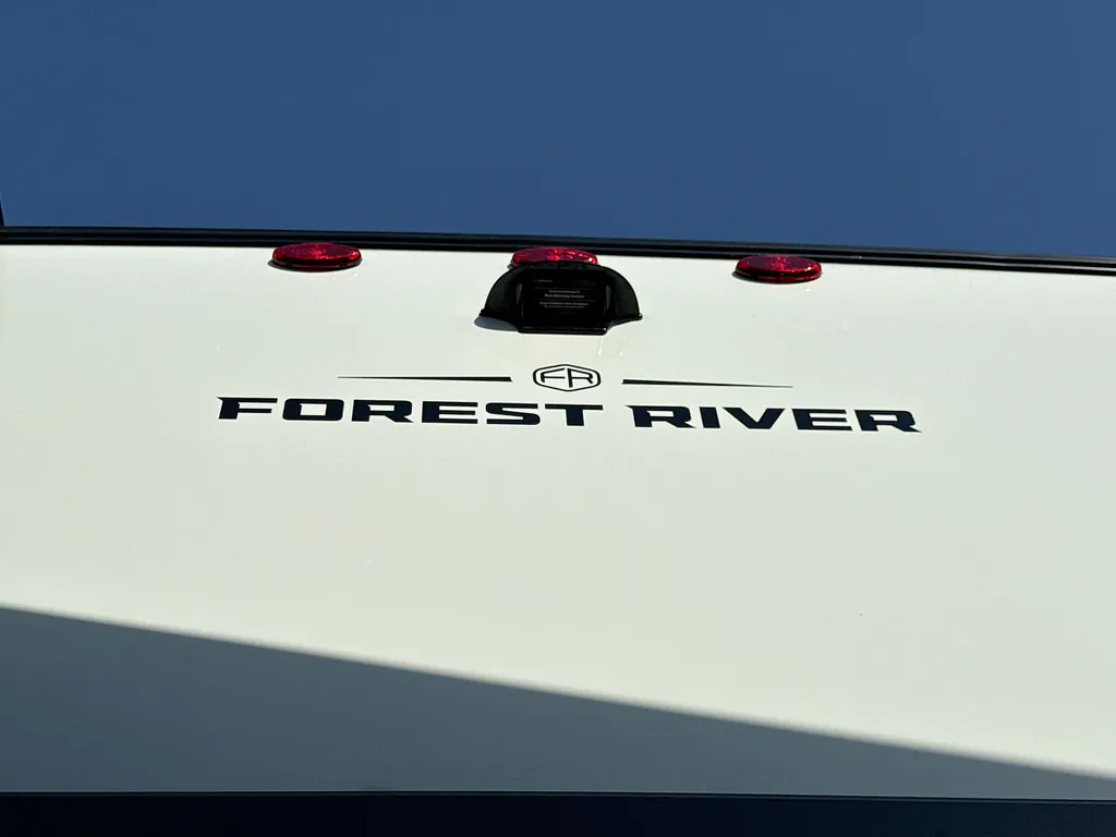 2027 Forest River Rockwood Signature 401SFB, Photos photo 9
