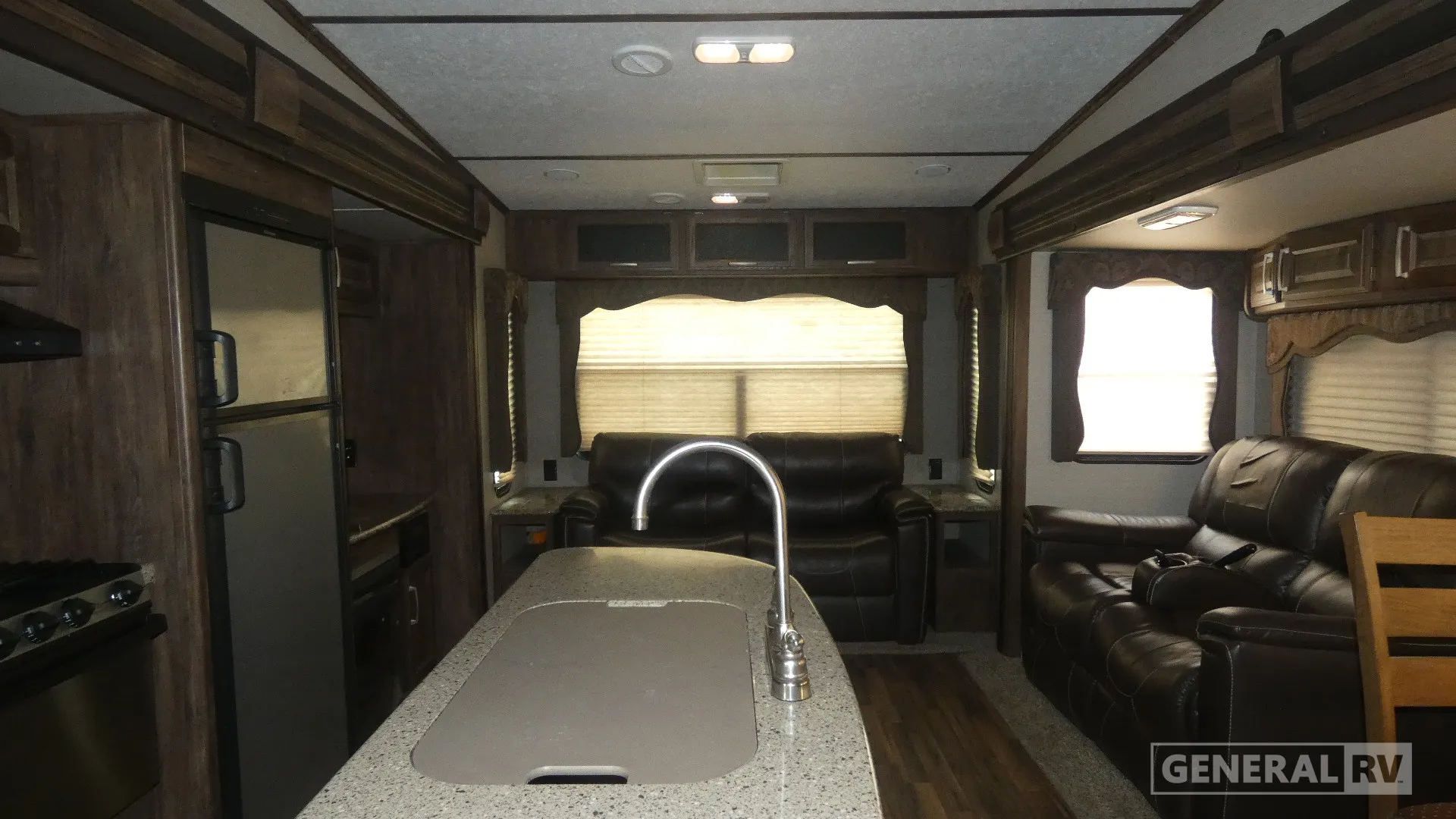 2017 Keystone Cougar 29RLI - Photo 3