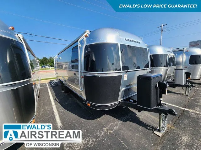 2025 Airstream Flying Cloud 27FB - Photo 2