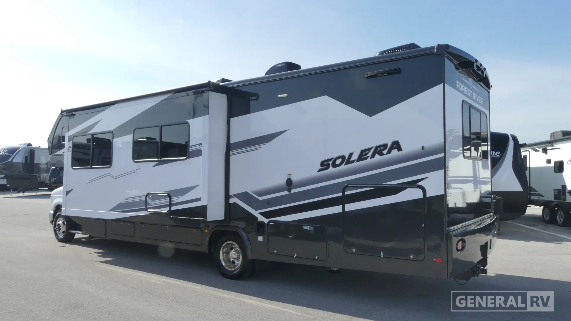 2025 Forest River Solera 32DSK - Photo 4