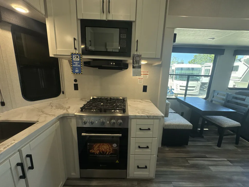 2026 Jayco Jay Flight Bungalow 404LOFT DS, Photos photo 12