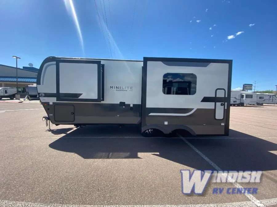 2026 Forest River Rockwood Mini Lite 2515S - Photo 3