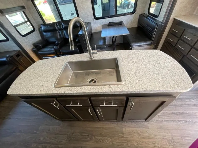 2019 Open Range RV Mesa Ridge 275RLS - Photo 2