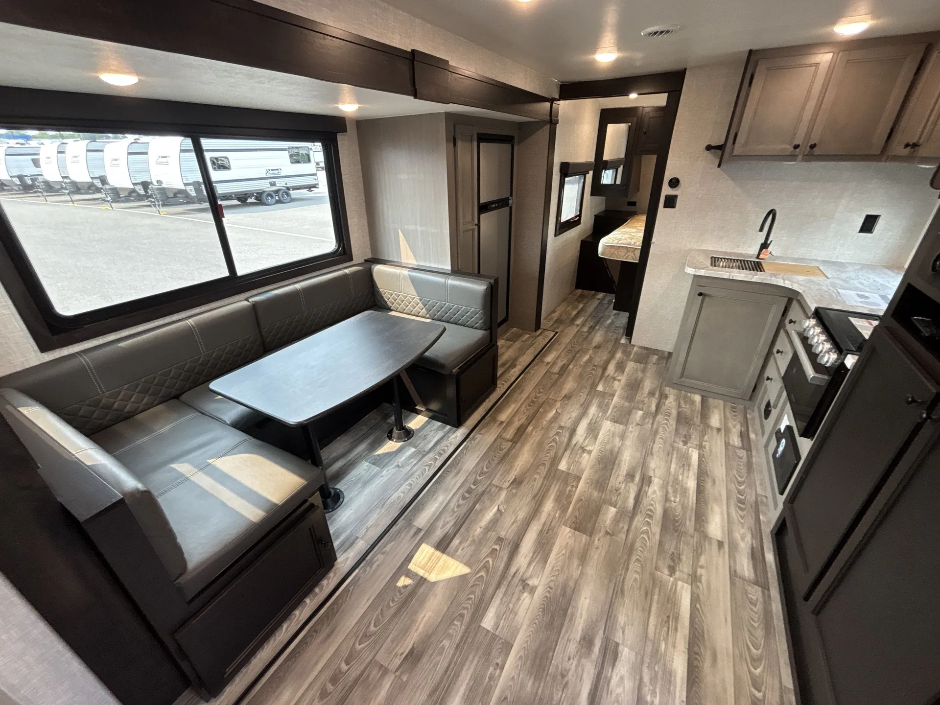 2023 Starcraft Super Lite 241BH dealer photo 2 from Camping World