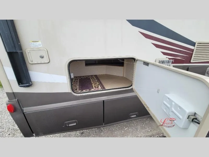 2015 Itasca Navion 24J - Photo 4
