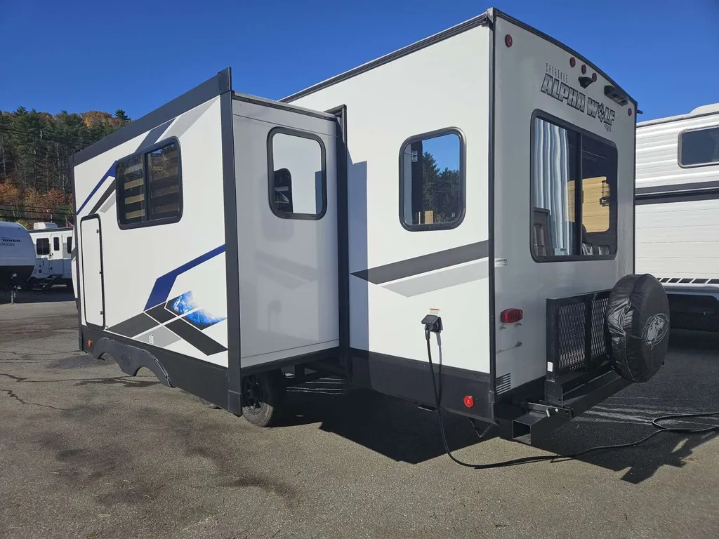 2024 Forest River Cherokee Alpha Wolf 2500RL, Photos photo 4