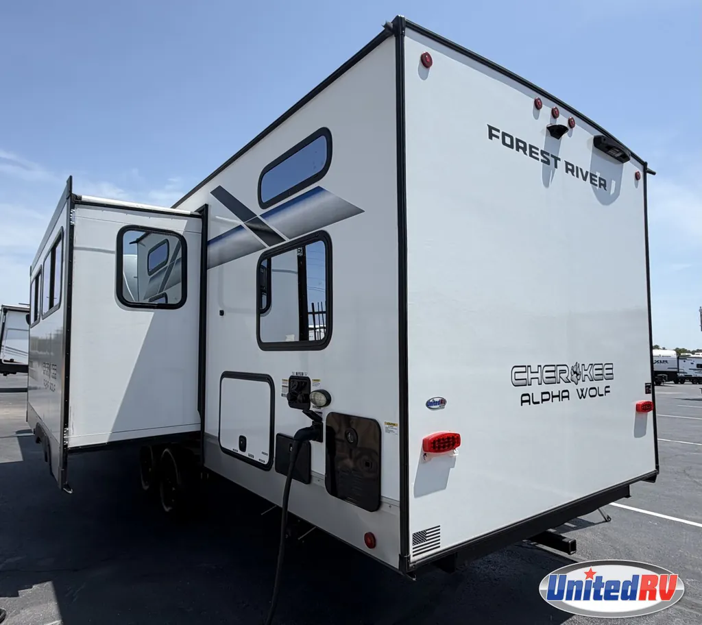 2025 Forest River Cherokee Alpha Wolf 26DBH, Photos photo 7