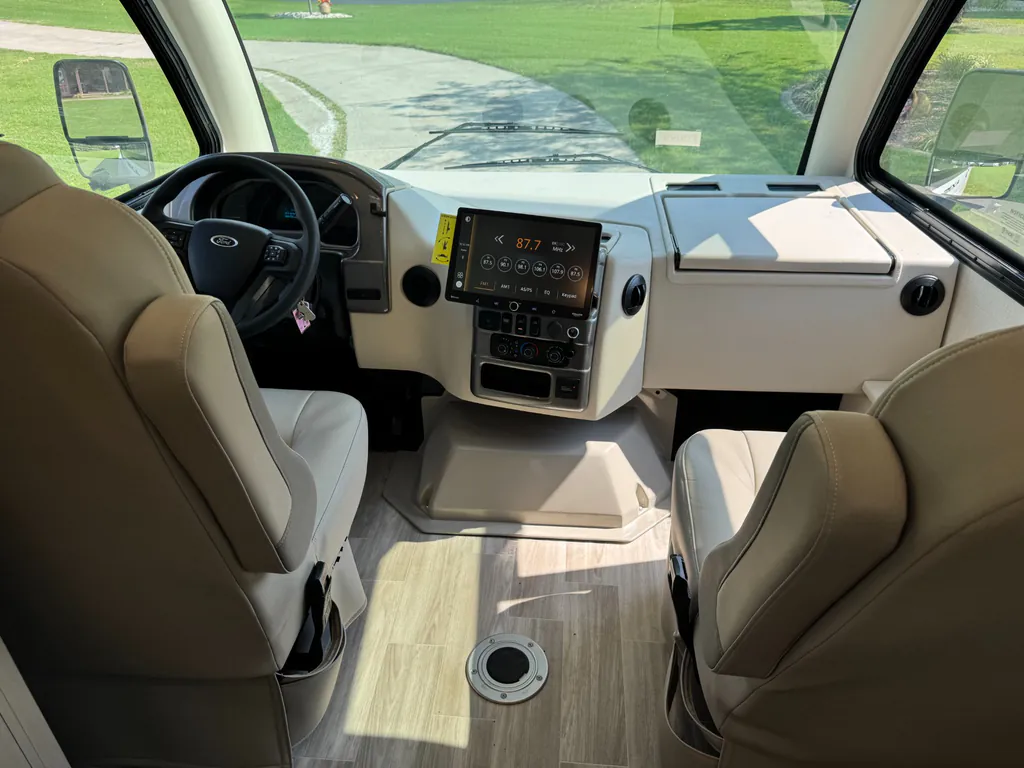 2026 Thor Motor Coach Axis 26.2, Photos photo 21