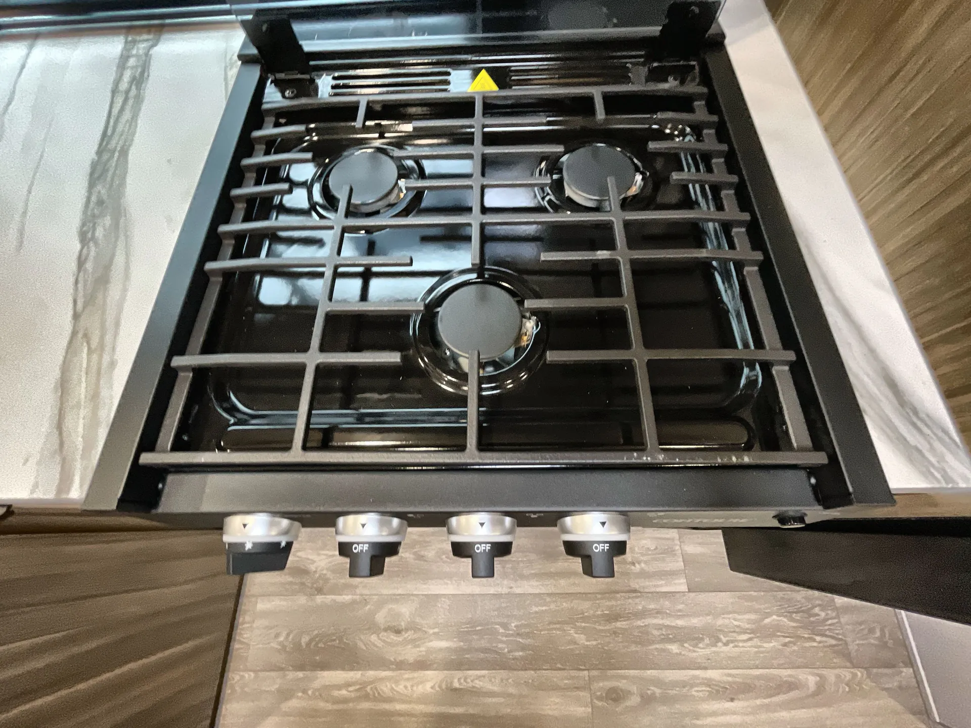 2027 Forest River Salem Cruise Lite 28VBXL — stove oven