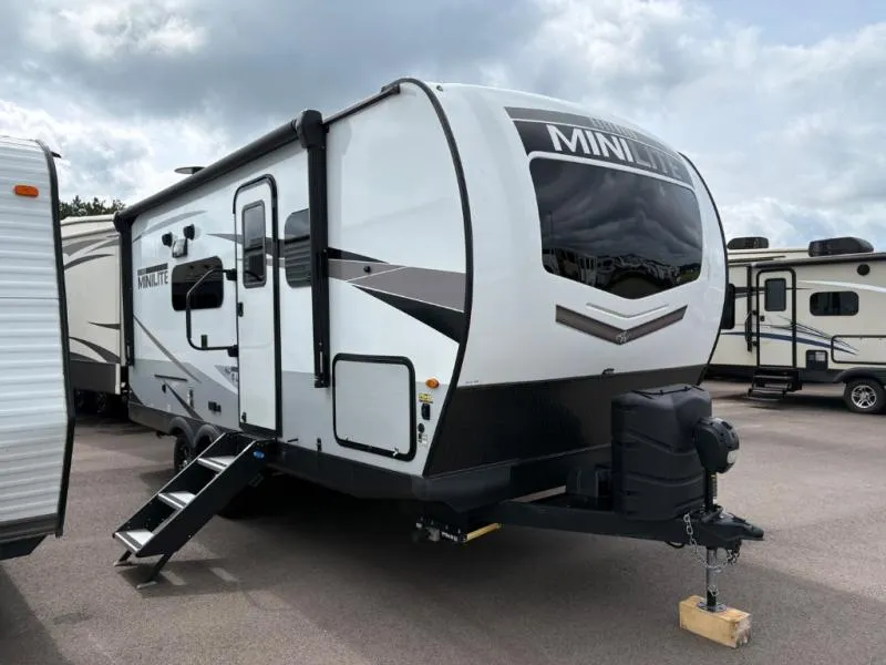 2023 Forest River Rockwood Mini Lite 2104S - Photo 2