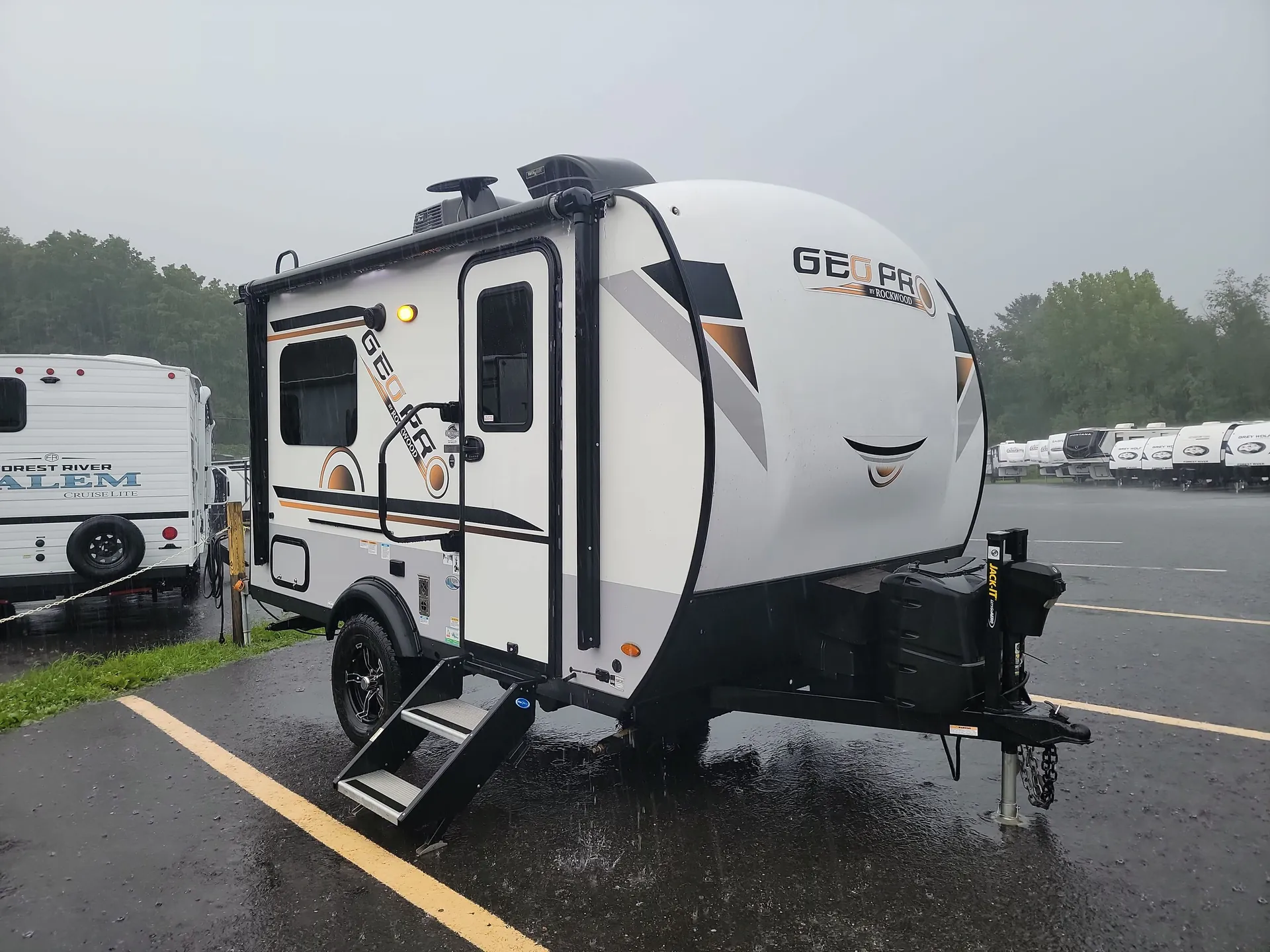 2021 Forest River Rockwood Geo-Pro 15TB - Photo 2