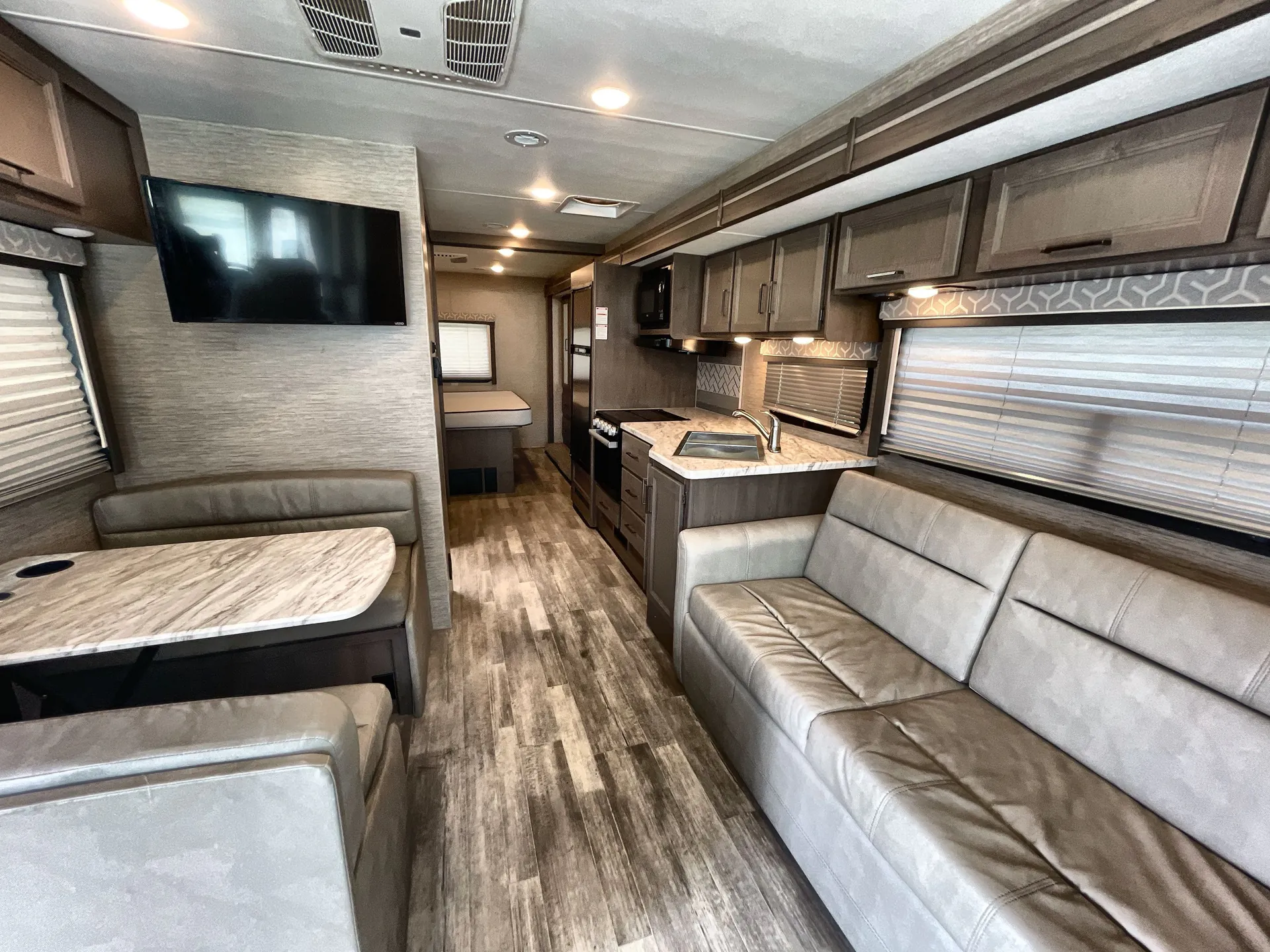 2023 Thor Motor Coach Freedom Traveler A29 — living area main